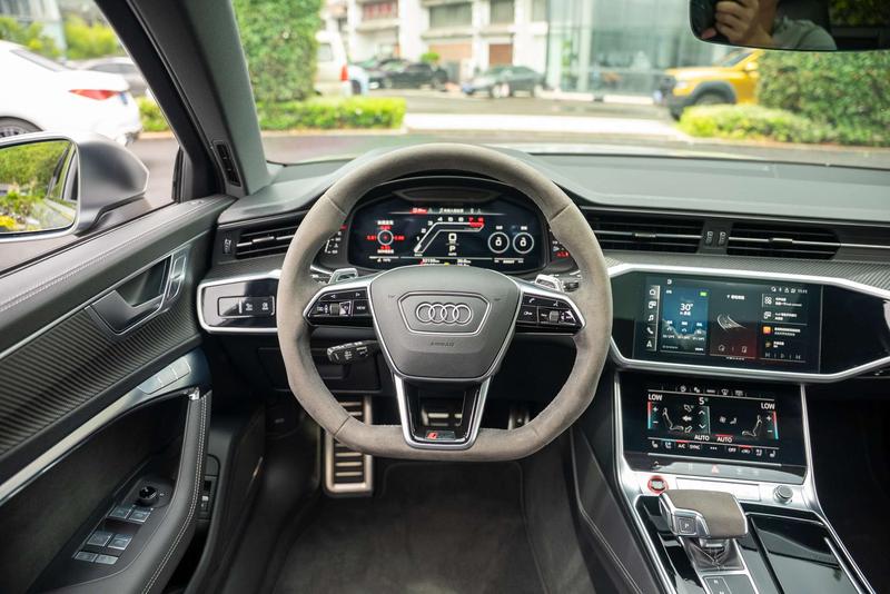 Audi RS 6, 2021 — фото 7 из 11