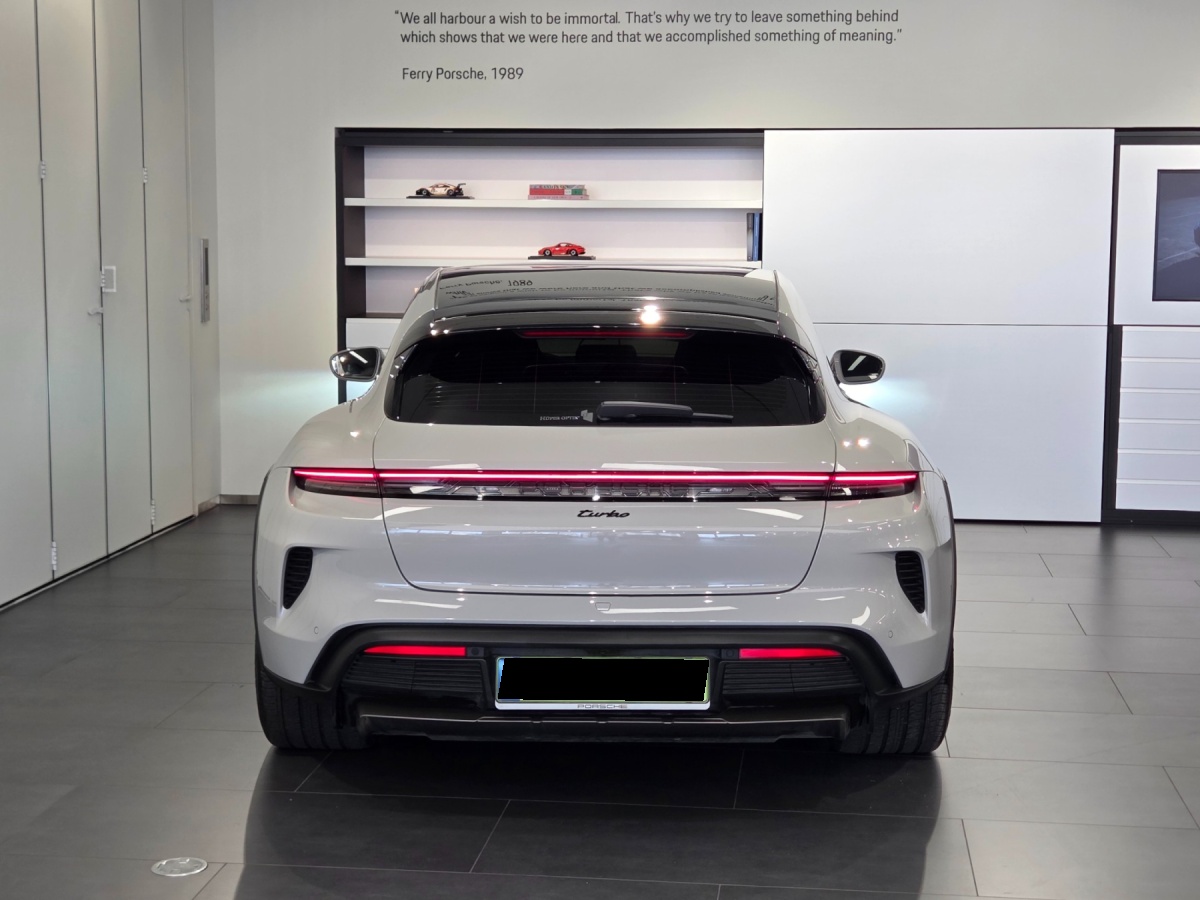 Porsche Taycan, 2025 — фото 4 из 12