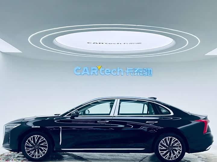 Hongqi H5 Hybrid, 2026 — фото 8 из 9
