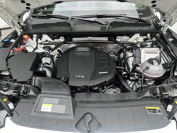 Audi Q5L Sportback, 2022 — фото 8 из 9