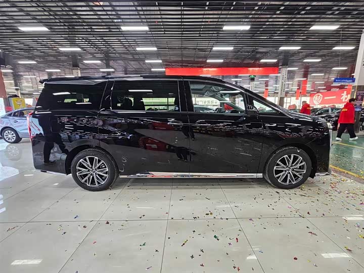 GAC Trumpchi M8, 2025 — фото 6 из 9