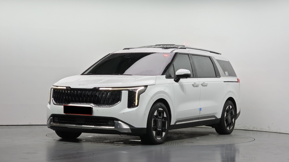 Kia Carnival, 2023 — купить в Санкт-Петербурге под ключ