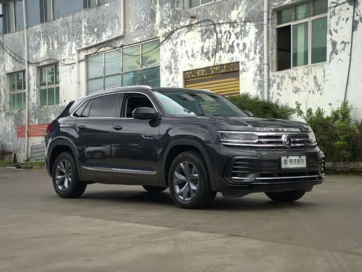 Volkswagen Teramont X, 2022 — фото 3 из 9