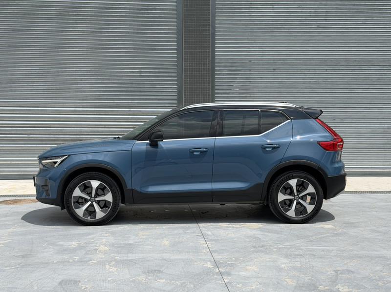 Volvo XC40, 2022 — фото 4 из 12