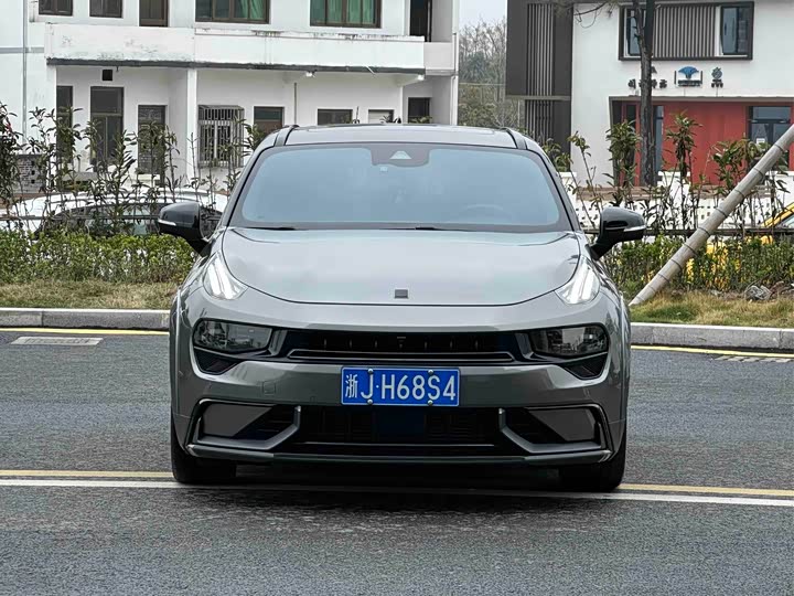 Lynk & Co 02 Hatchback, 2022 — фото 3 из 9