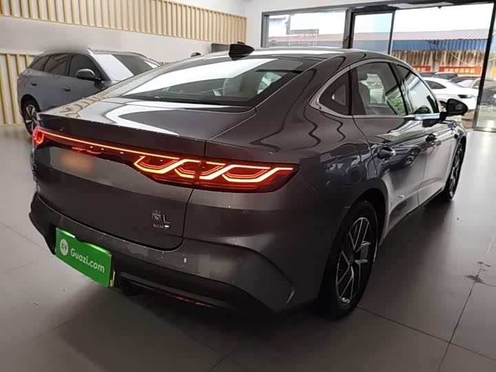 BYD Qin L, 2024 — фото 7 из 9