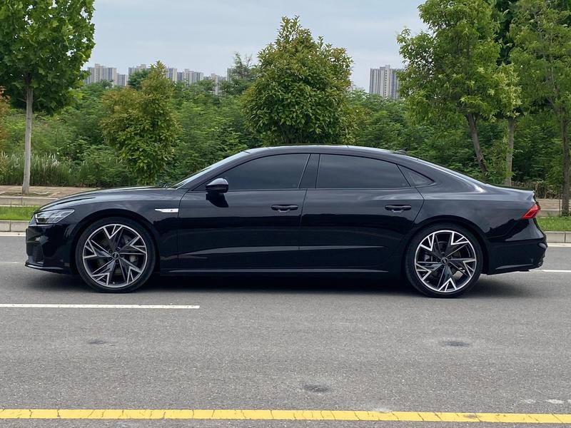 Audi A7L, 2024 — фото 4 из 12