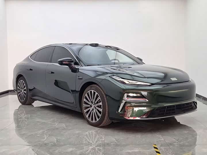 Geely Galaxy Starshine 8 EM-i, 2025 — фото 3 из 9