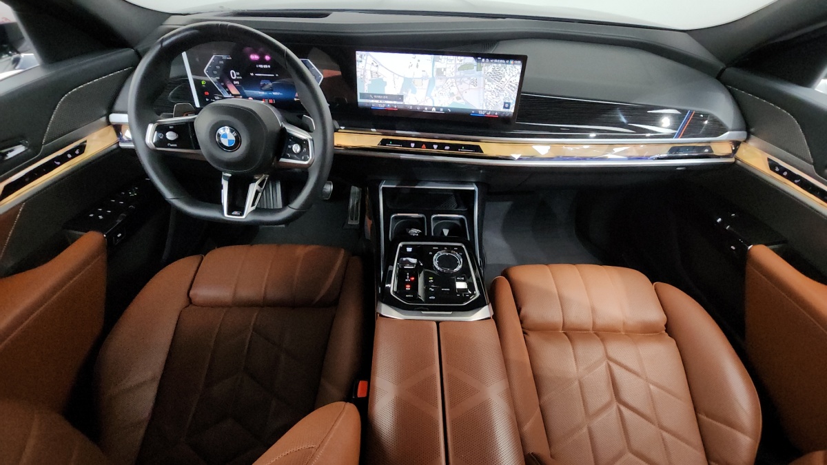 BMW 7 Series, 2024 — фото 6 из 12