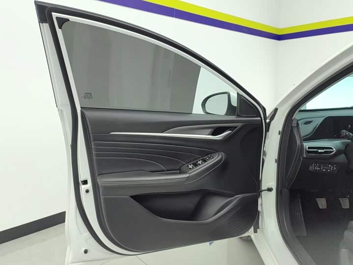 Changan Eado Plus, 2022 — фото 7 из 9