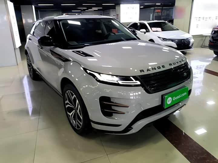 Land Rover Range Rover Evoque L, 2026 — фото 4 из 9