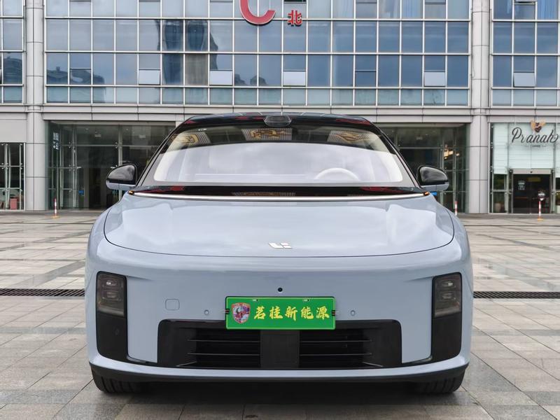 LiXiang i8, 2025 — фото 2 из 12