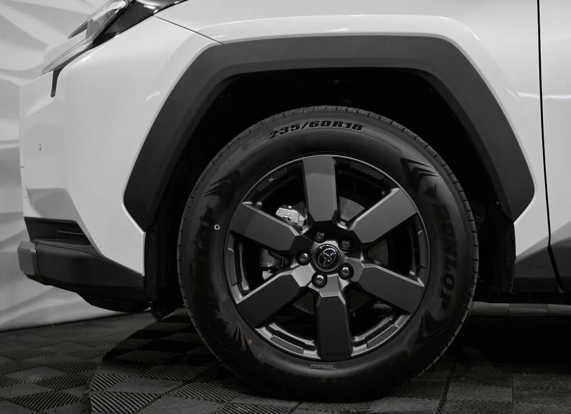 Toyota Rav4, 2026 — фото 6 из 11