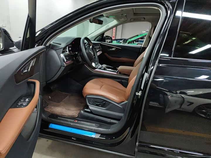Audi Q7, 2025 — фото 2 из 9