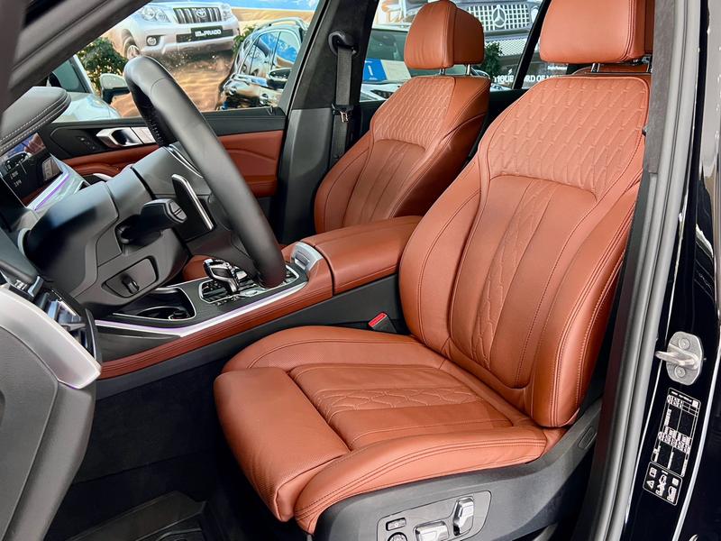 BMW X7, 2022 — фото 11 из 12