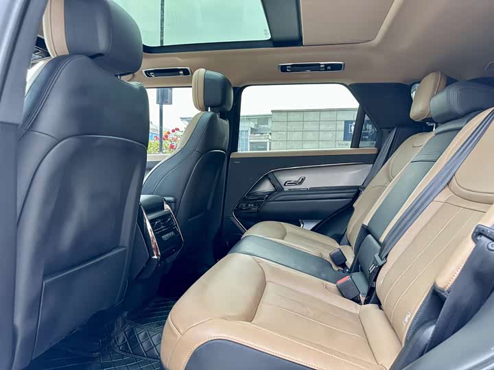 Land Rover Range Rover Sport, 2023 — фото 8 из 9