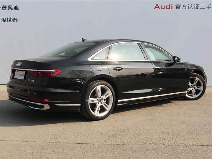 Audi A8, 2022 — фото 5 из 9