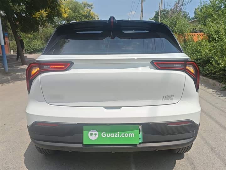 Geely Geometry E Firefly, 2023 — фото 6 из 9