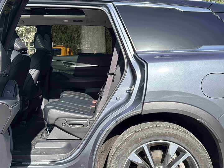 Infiniti QX60, 2023 — фото 7 из 9