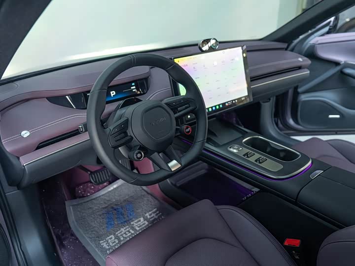 Xiaomi SU7, 2025 — фото 9 из 9