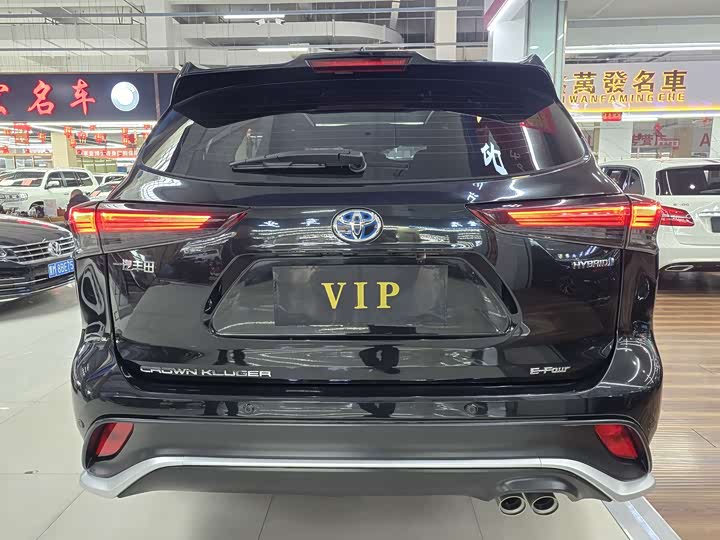 Toyota Crown Kluger, 2023 — фото 6 из 9