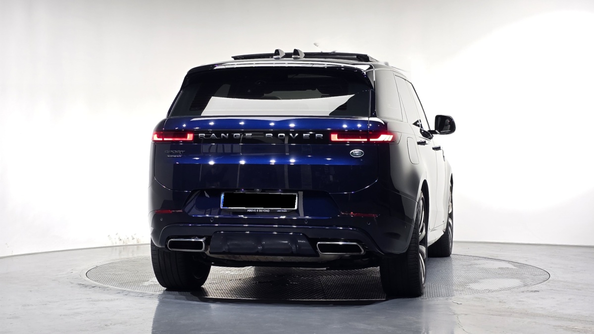 Land Rover Range Rover Sport, 2023 — фото 4 из 12