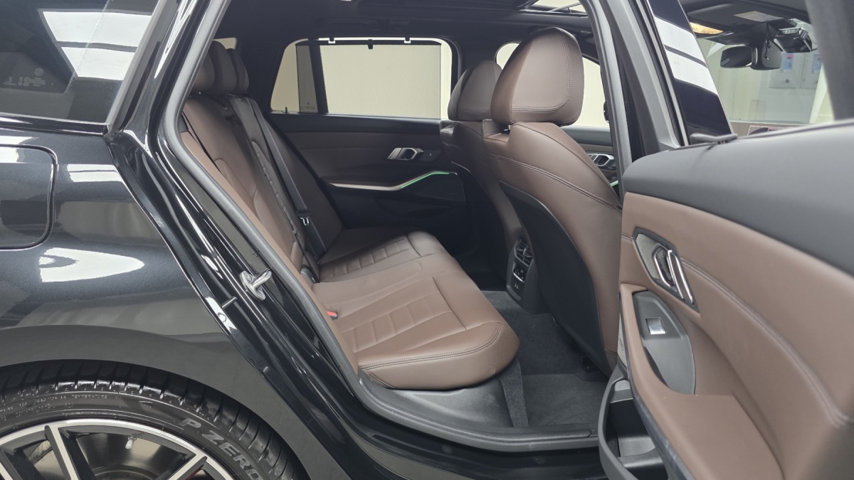 BMW 3 Series, 2025 — фото 11 из 12