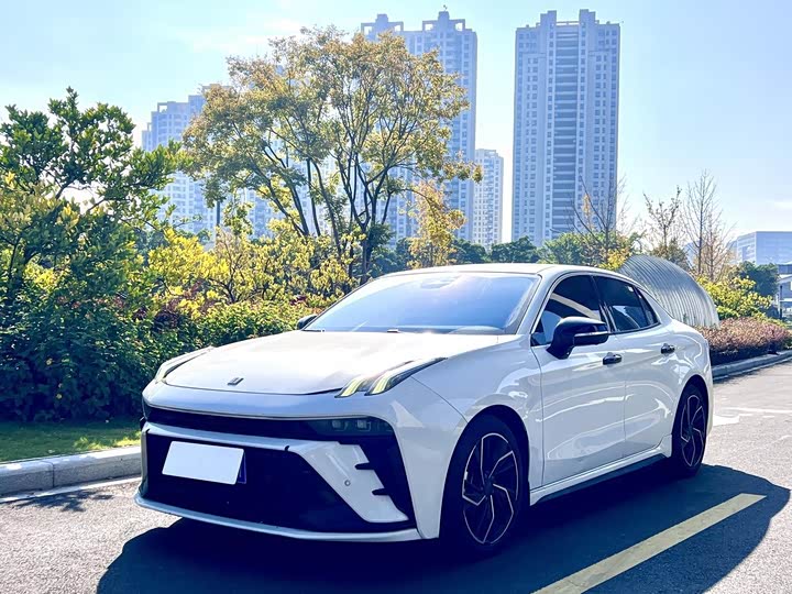 Lynk & Co 03, 2022 — купить в Кирове под ключ