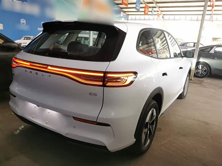 Geely Galaxy E5, 2026 — фото 7 из 9