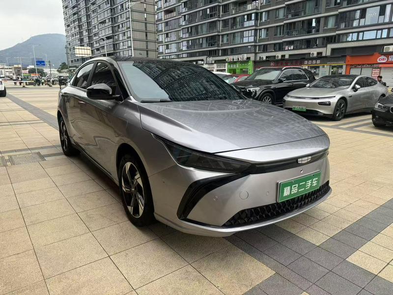 Geely Geometry G6, 2022 — фото 3 из 9