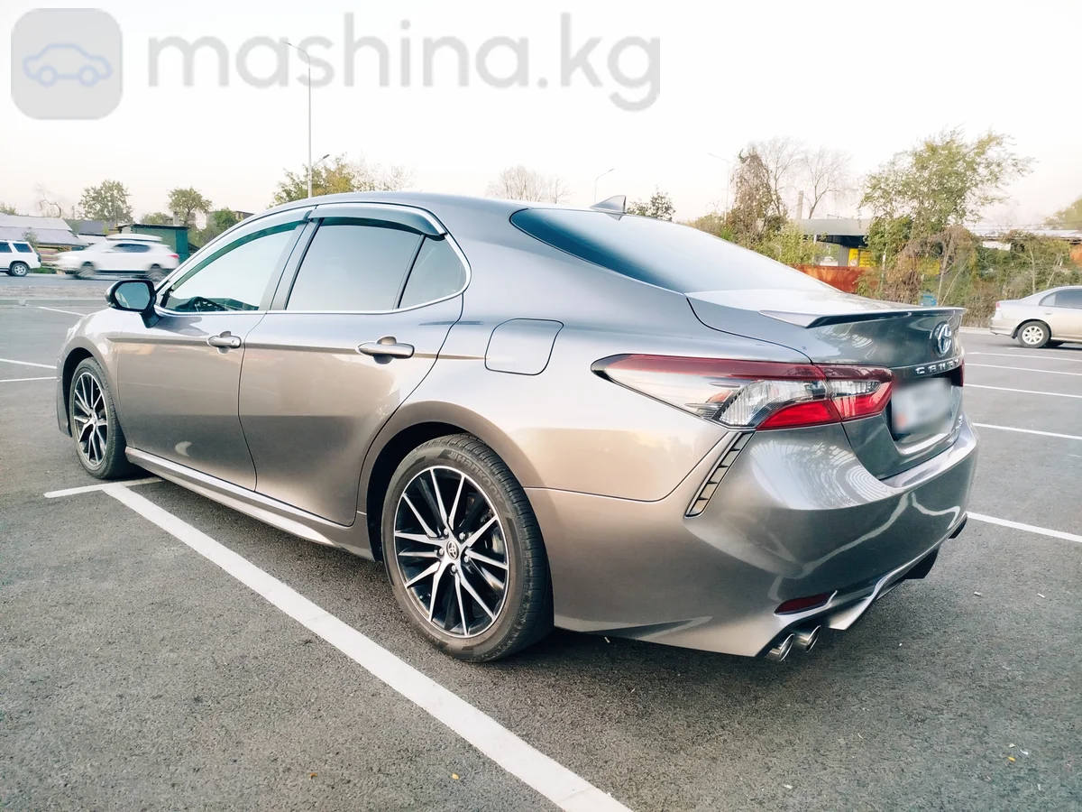 Toyota Camry, 2022 — фото 5 из 6