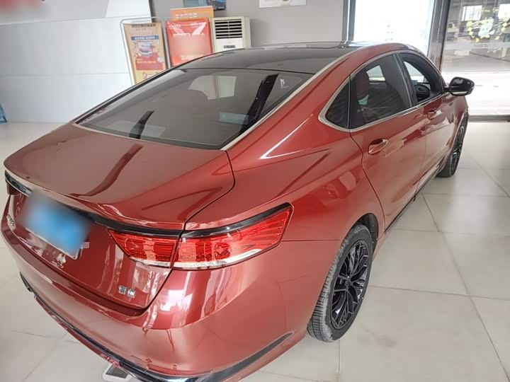 Geely Emgrand GT, 2022 — фото 7 из 9