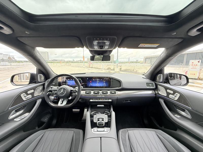 Mercedes-Benz GLS-Class AMG, 2025 — фото 7 из 12