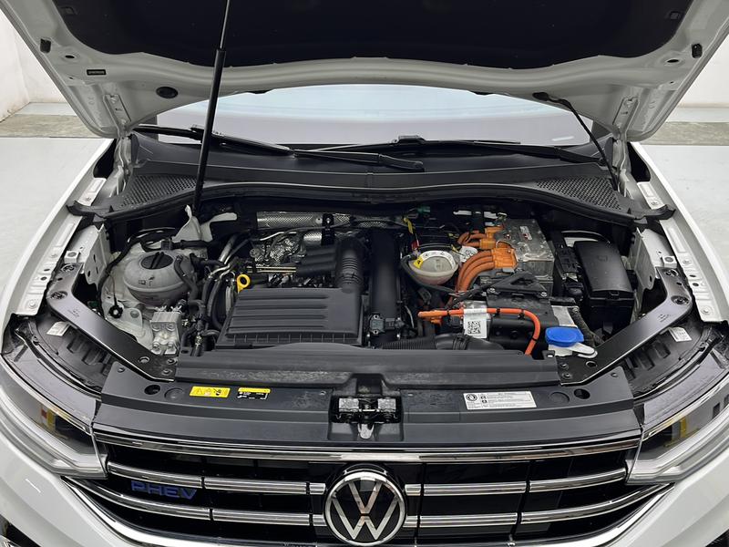 Volkswagen Tiguan L Hybrid, 2023 — фото 12 из 12
