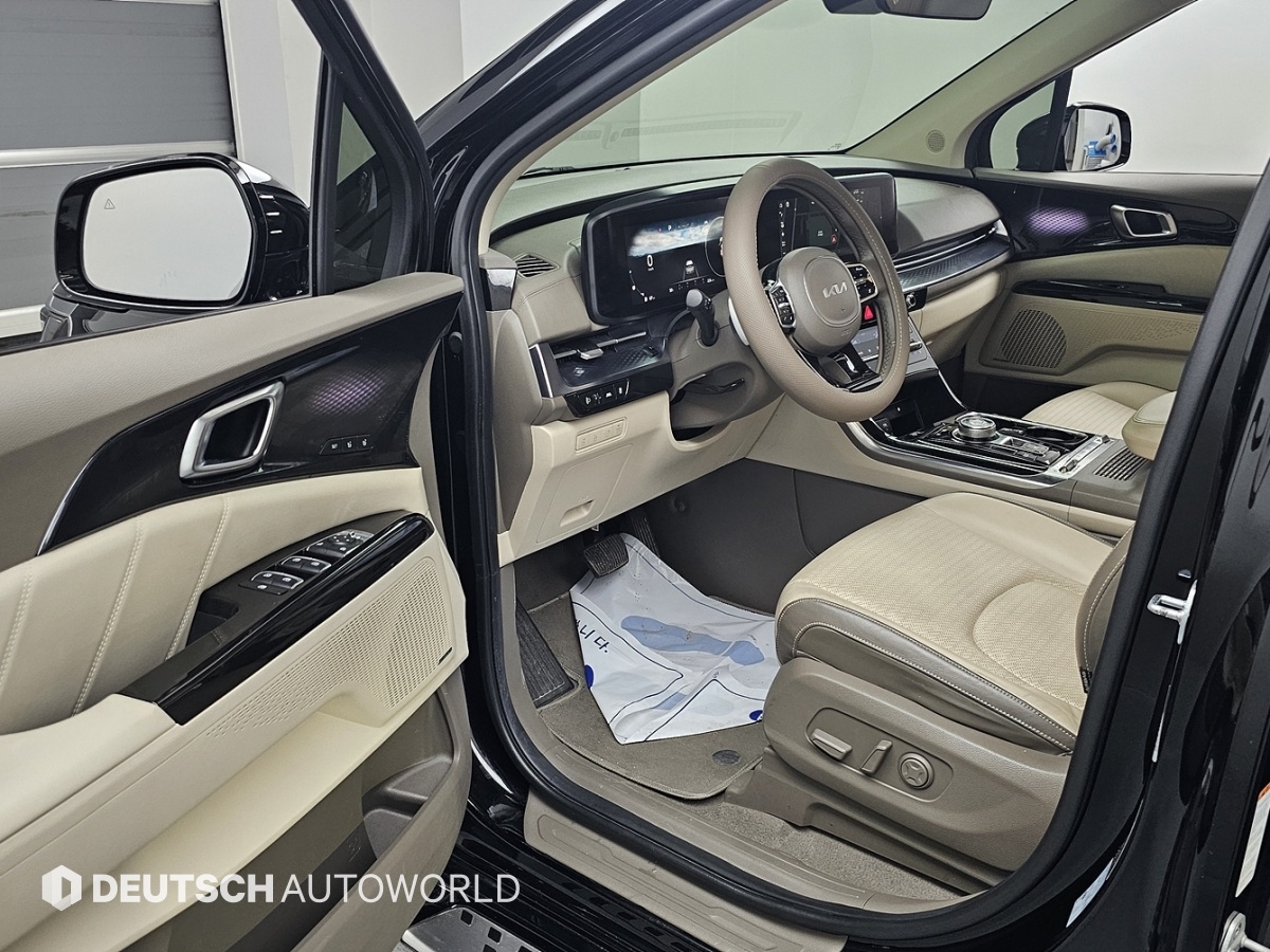 Kia Carnival, 2021 — фото 10 из 12