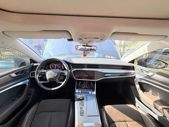 Audi A7L, 2023 — фото 6 из 9