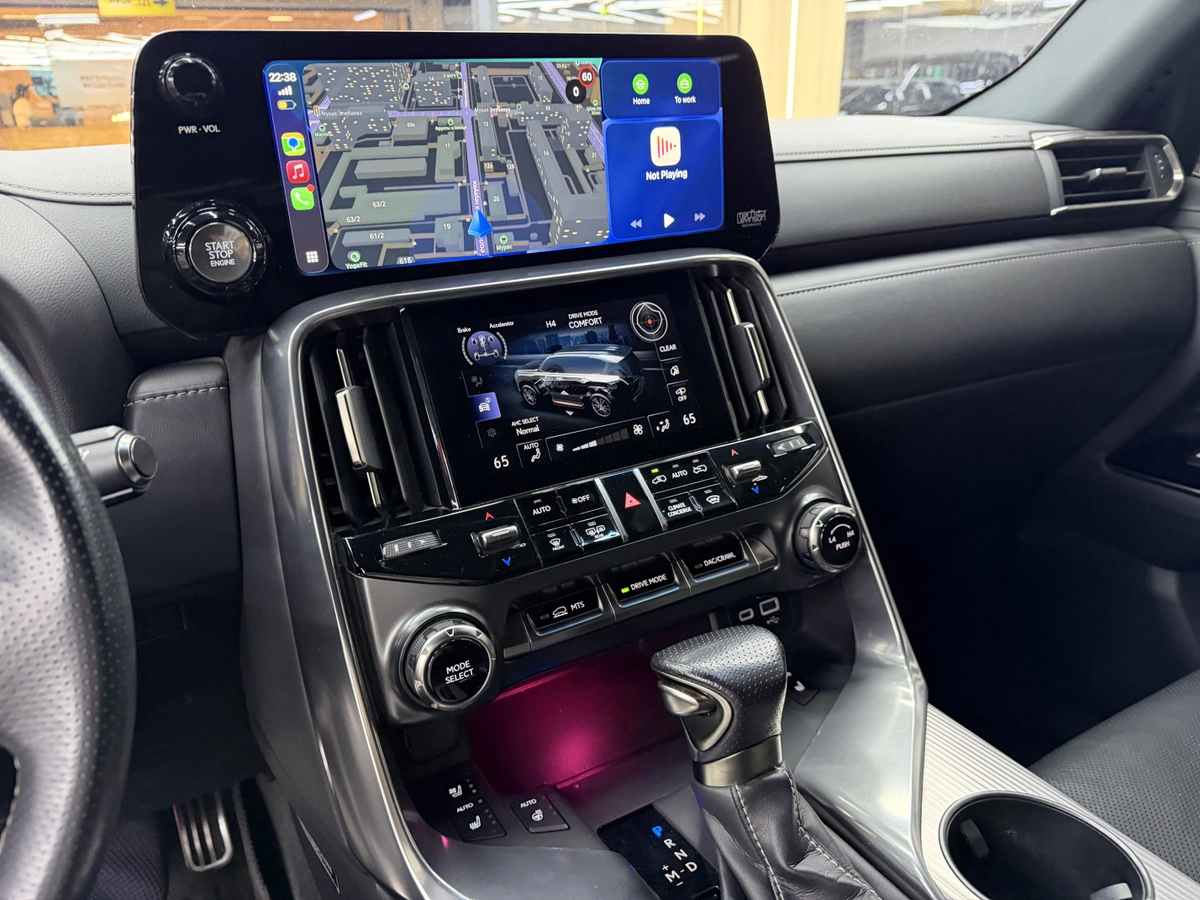 Lexus LX, 2022 — фото 10 из 12