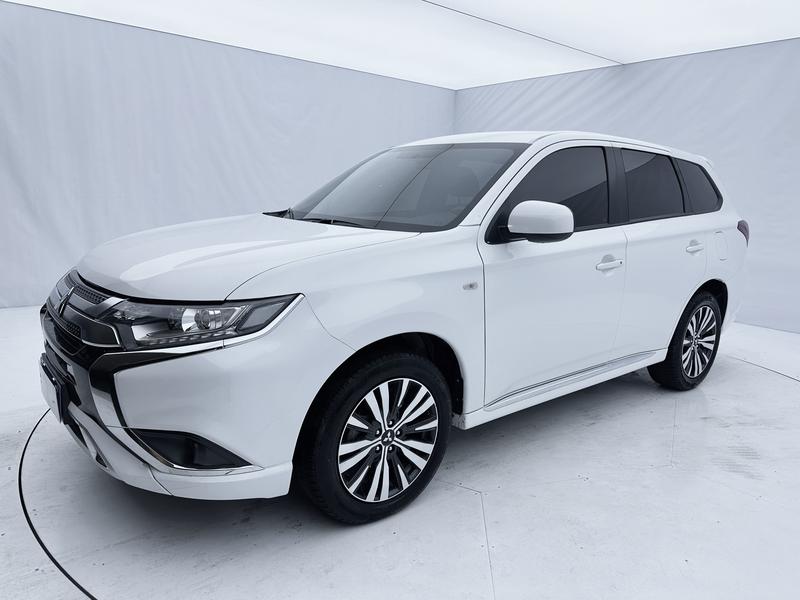 Mitsubishi Outlander, 2021 — купить в Ульяновске под ключ