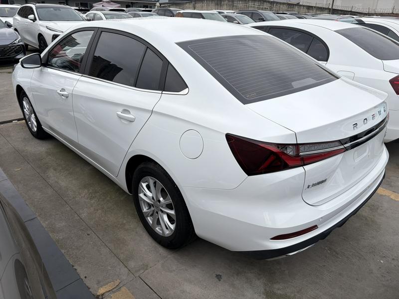 Roewe i5, 2024 — фото 4 из 10