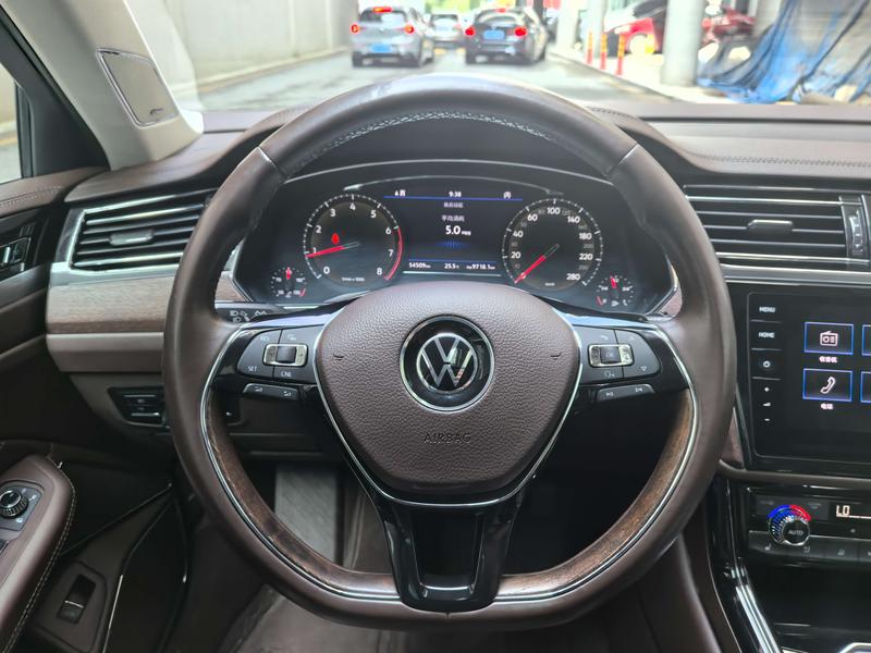 Volkswagen Phideon, 2023 — фото 9 из 12