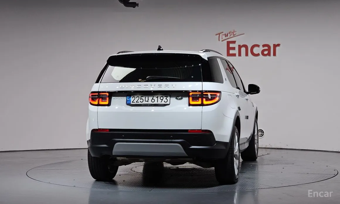 Land Rover Discovery Sport, 2022 — фото 4 из 12