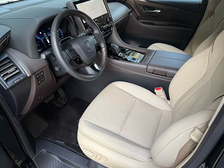 Toyota Vellfire, 2024 — фото 8 из 9