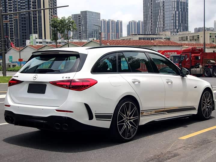 Mercedes-Benz C-Class AMG, 2025 — фото 8 из 9
