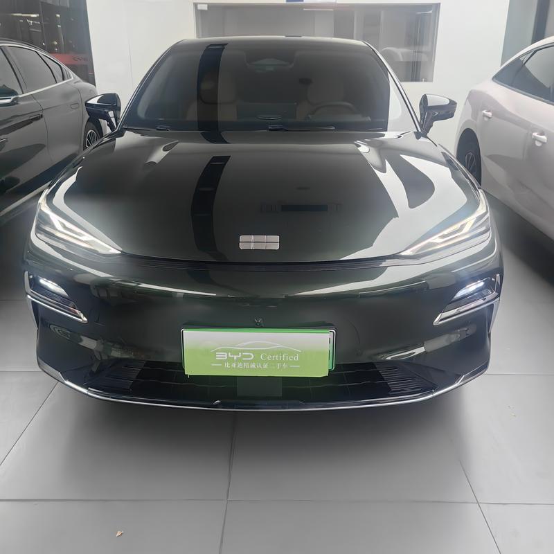 Geely Galaxy Starshine 8 EM-i, 2025 — фото 2 из 7