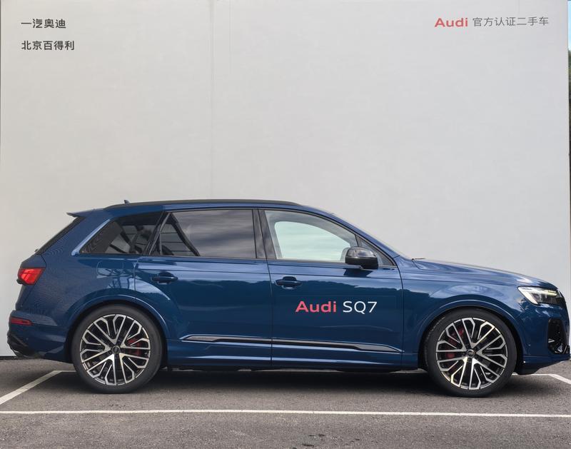 Audi SQ7, 2025 — фото 7 из 12