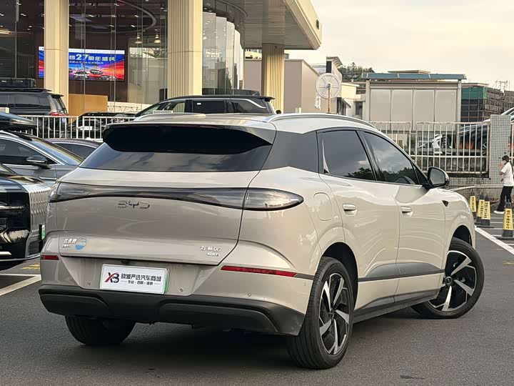 BYD Sea Lion 06 Hybrid/EV, 2025 — фото 6 из 9