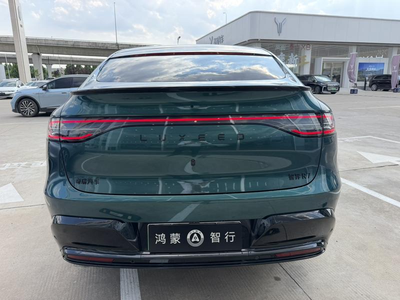 Luxeed R7, 2025 — фото 3 из 12
