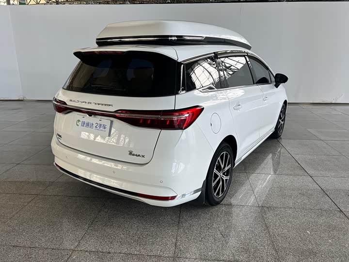 BYD Song Max Hybrid, 2023 — фото 2 из 9