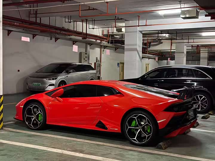 Lamborghini Huracán, 2022 — фото 6 из 9