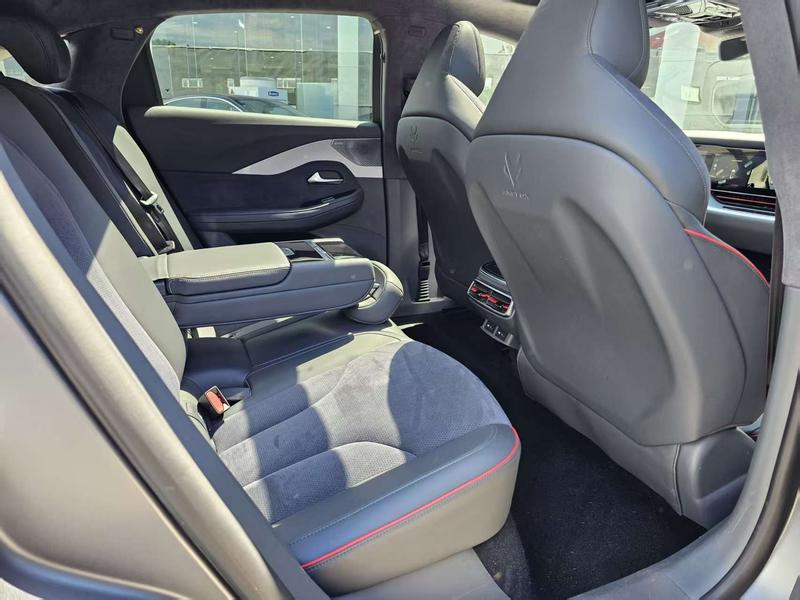 BAIC Arcfox Alpha S, 2023 — фото 5 из 7
